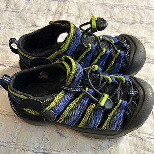 KEEN NEWPORT H2 WATERPROOF TRAIL HIKING NAVY BLUE/GREEN BOYS SIZE 1